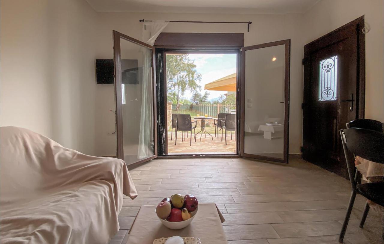 Lovely Apartment In Nafpaktos Chambre photo