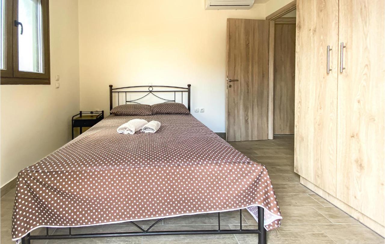 Lovely Apartment In Nafpaktos Chambre photo